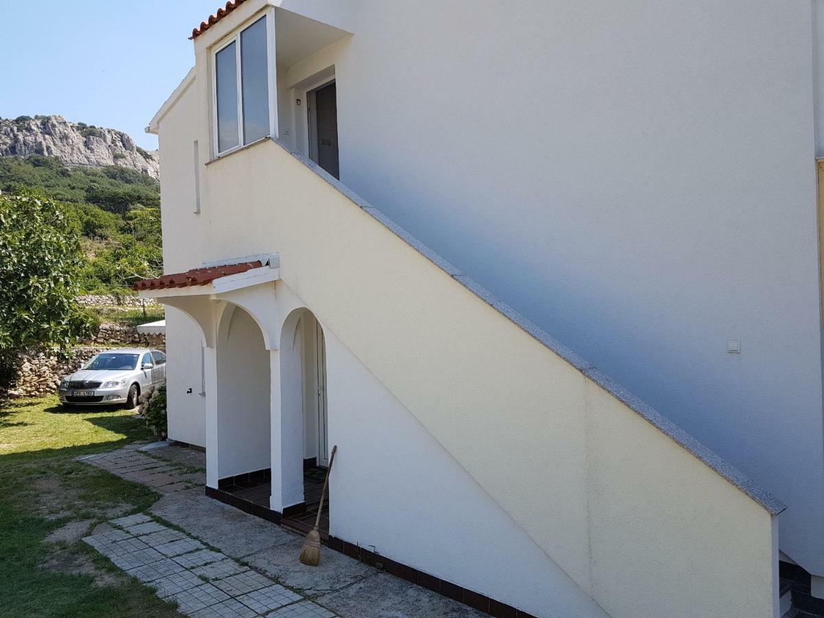 Apartment Polic With Terrace Baska (Krk)