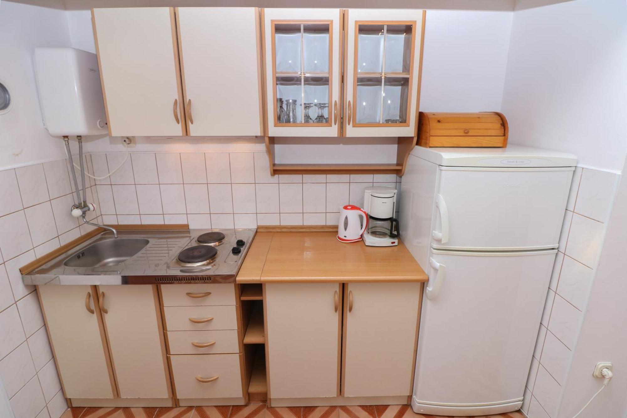 Apartment Polic With Terrace *