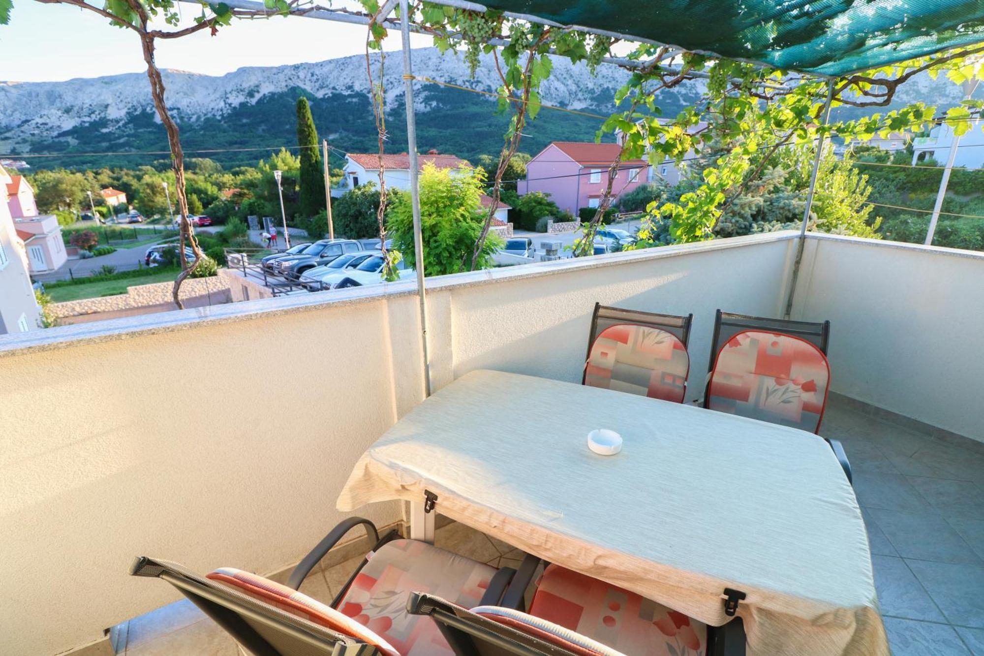 Polic With Terrace *